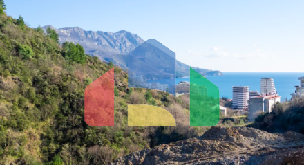 Просторная квартира с видом на море — для жизни и отдыха в Будванской ривьере, Бечичи