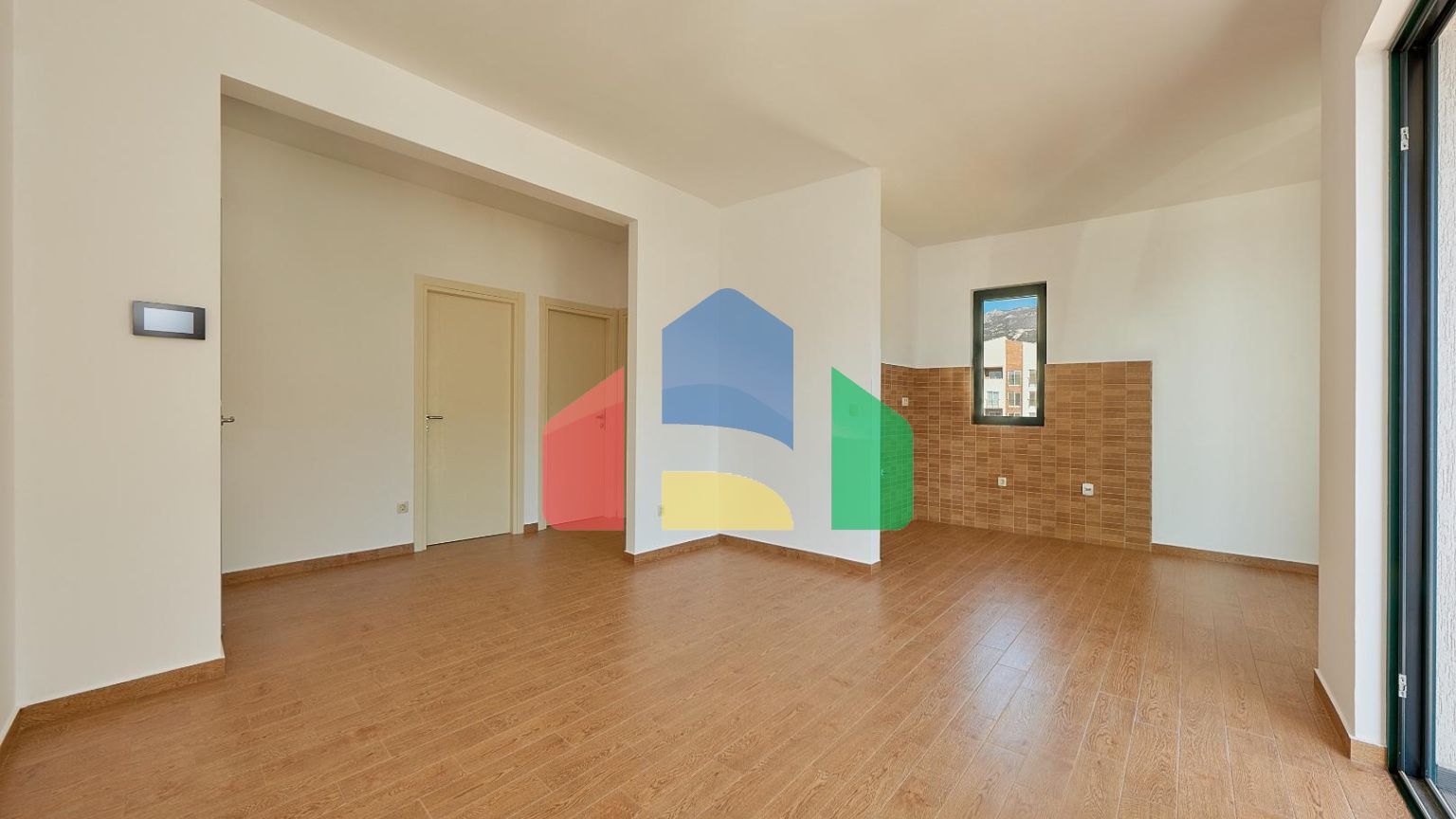 Срочно! квартира с 2 спальнями и видом на море в Бечичи