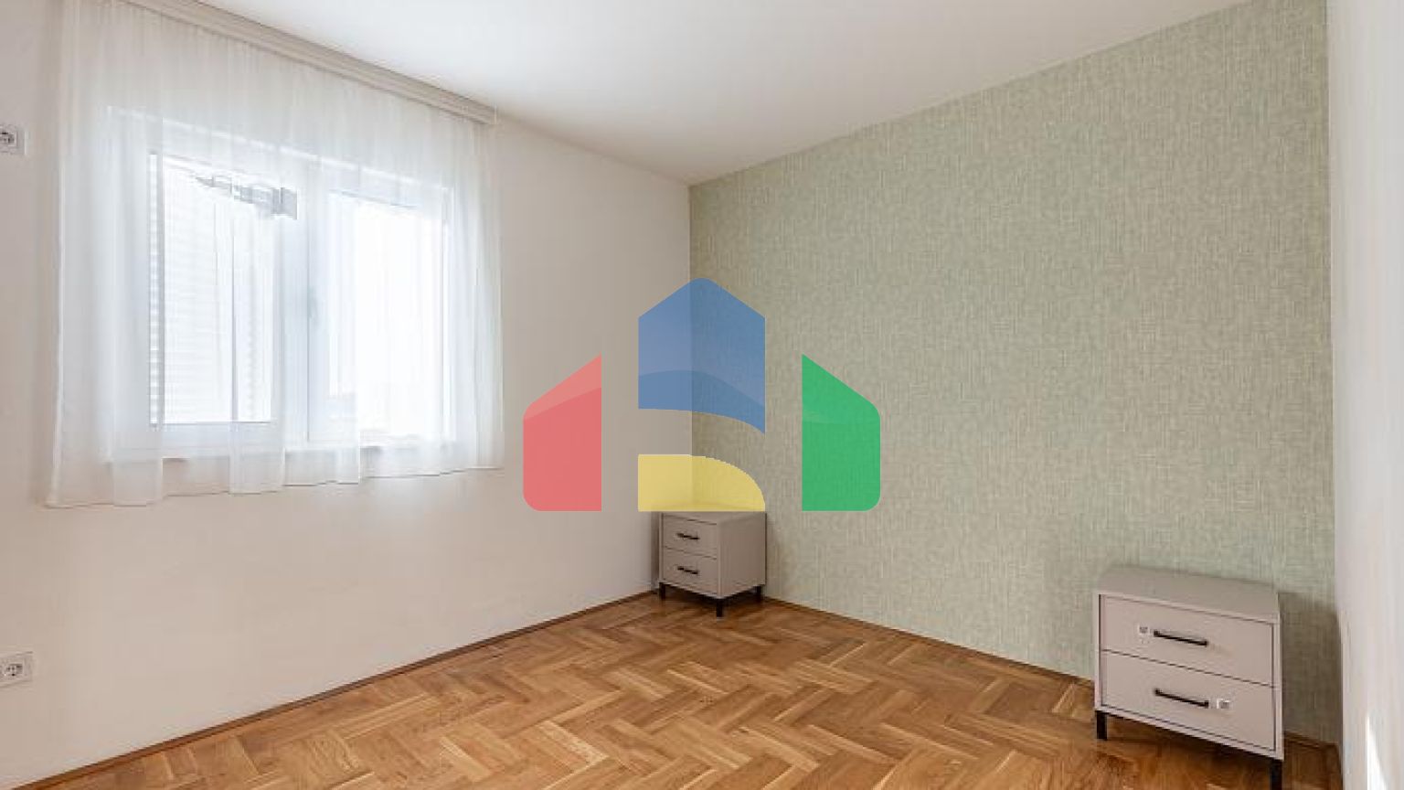 Просторная квартира 64 м² с видом на море в Бечичи