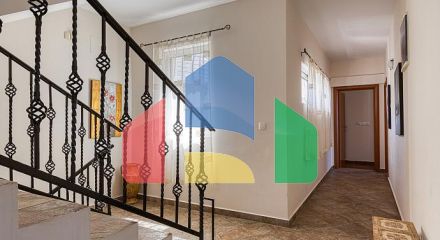 Вилла с видом на море в Бечичах