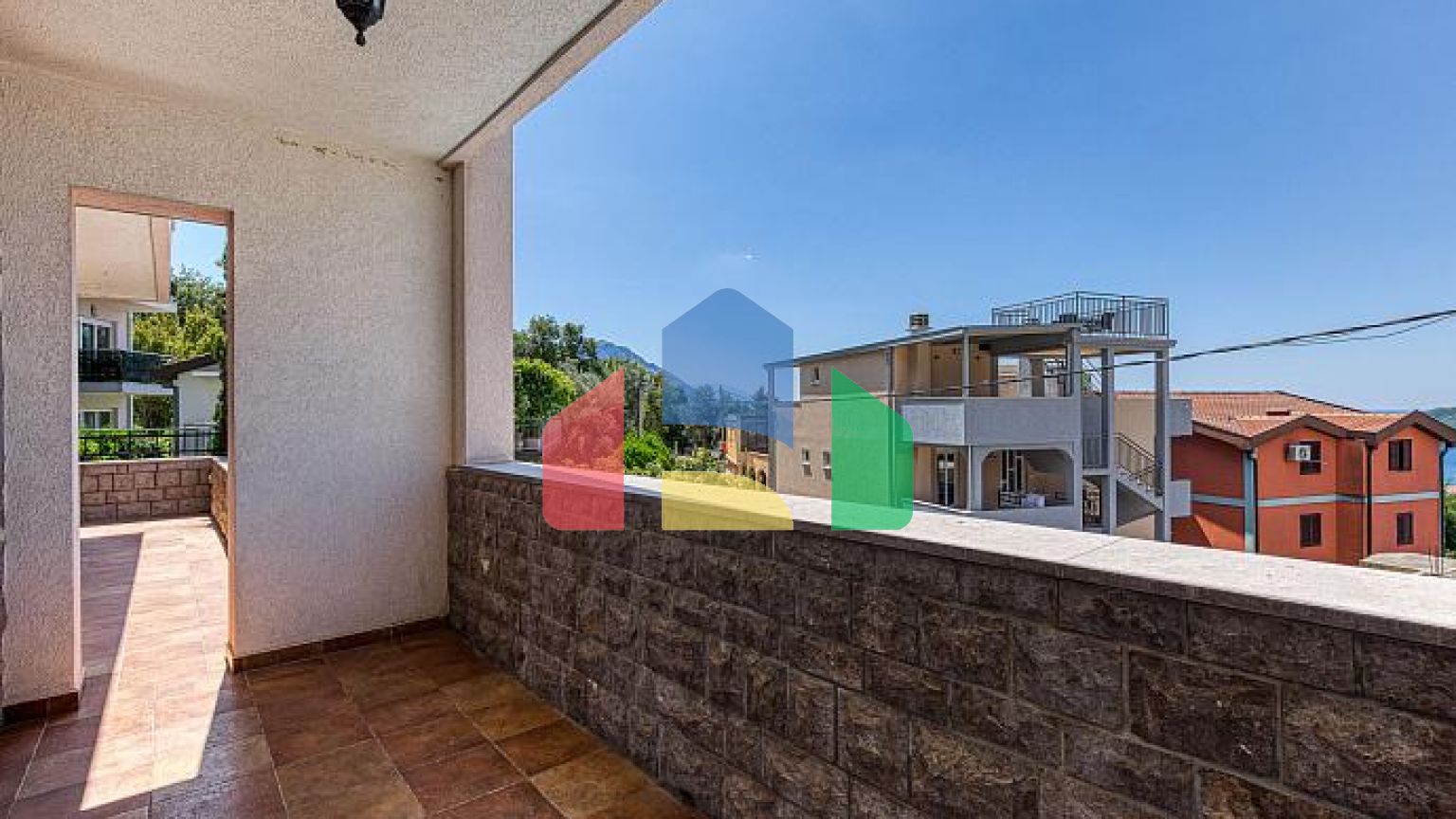 Вилла с видом на море в Бечичах