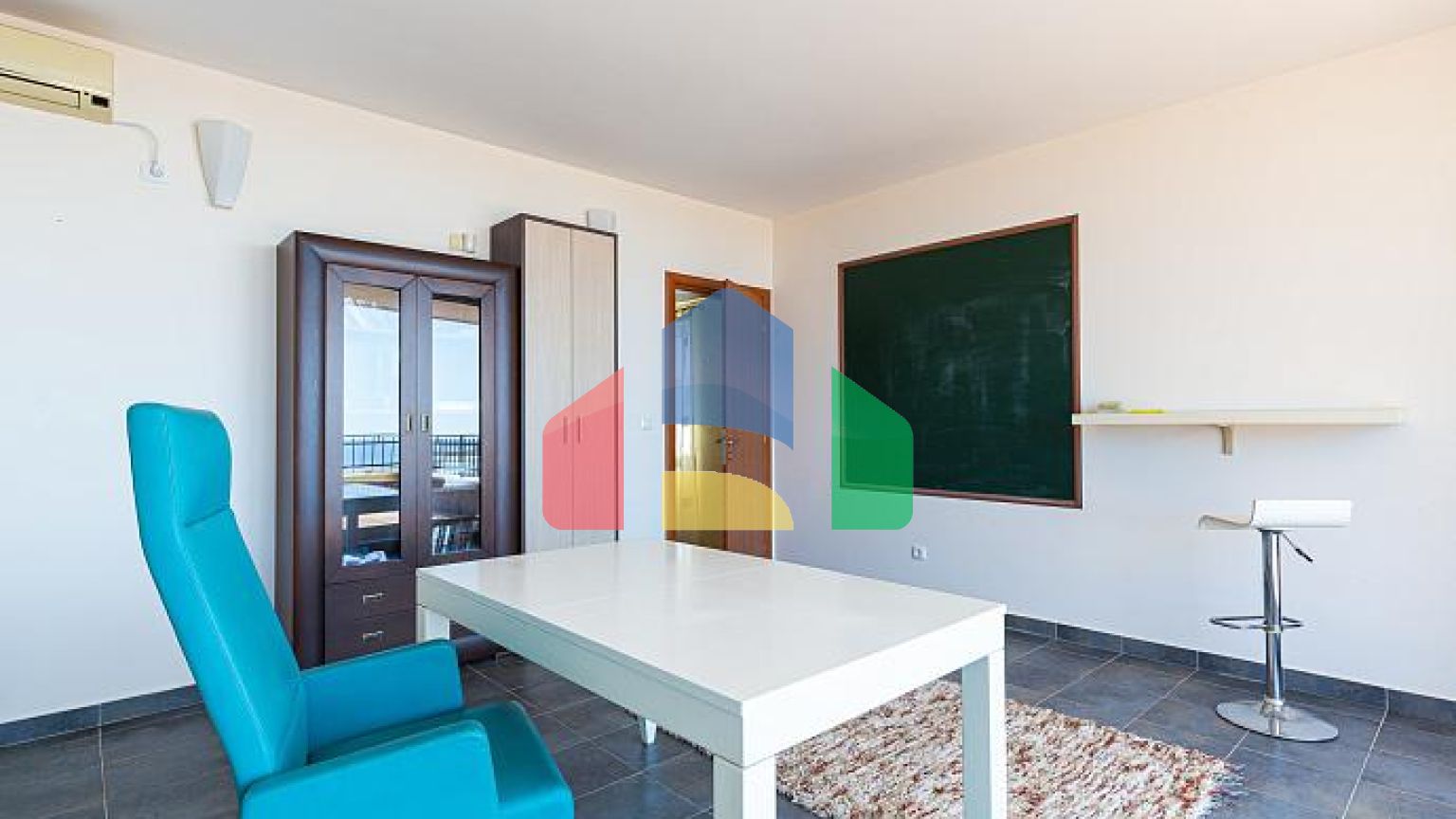 Вилла с видом на море в Бечичах