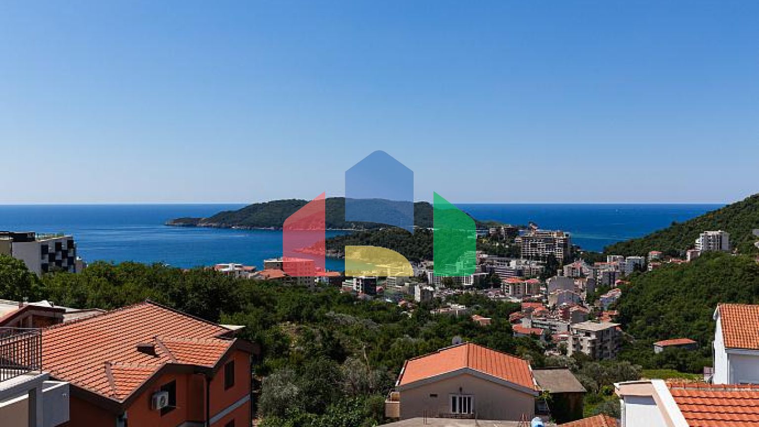 Вилла с видом на море в Бечичах