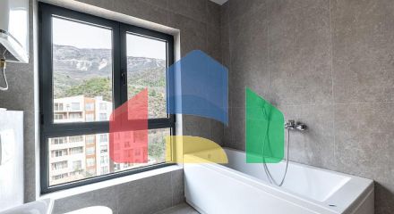 Просторная квартира 64 м² в Бечичи с видом на море