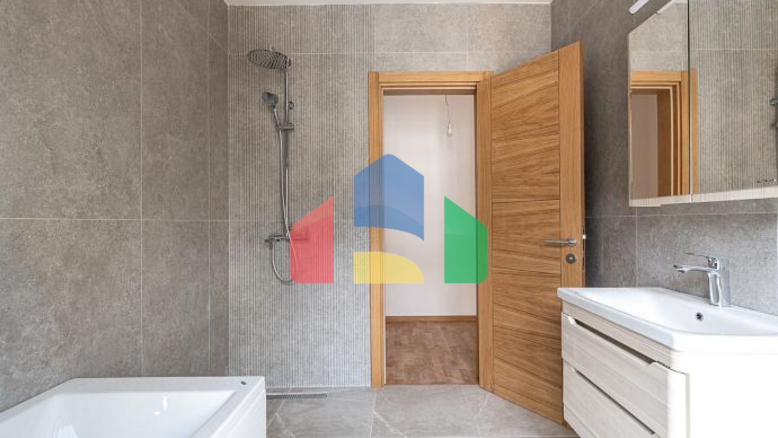 Просторная квартира 64 м² в Бечичи с видом на море