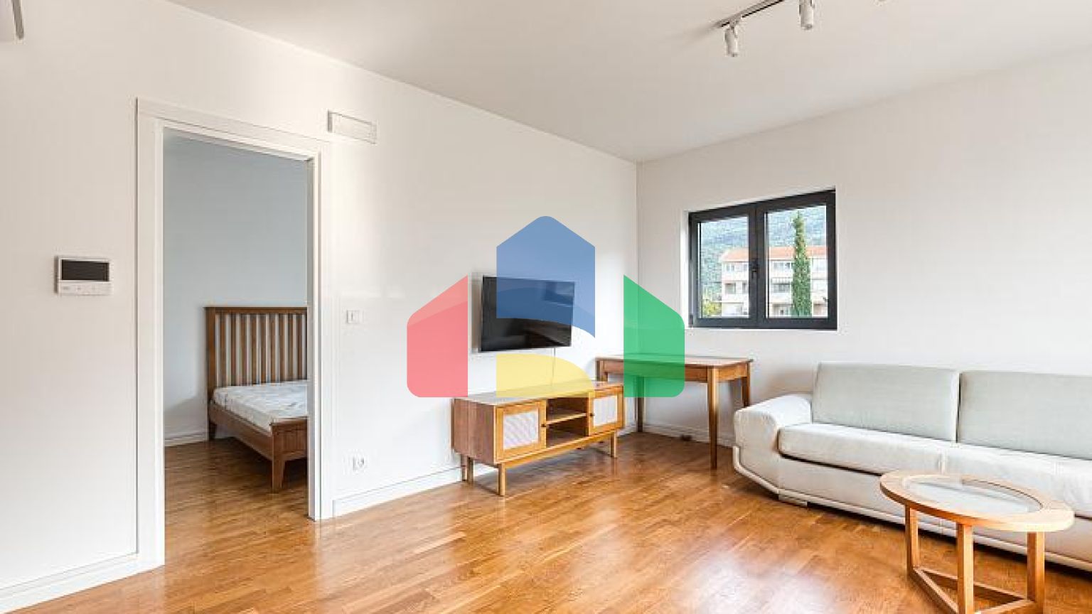 Современные апартаменты с видом 52m2 на море – Бечичи