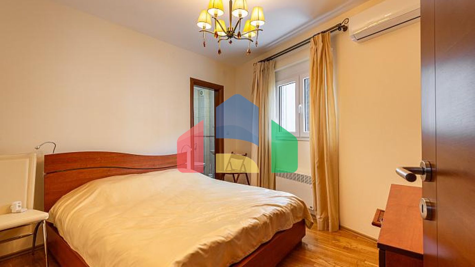 Квартира с 2 спальнями в Бечичи