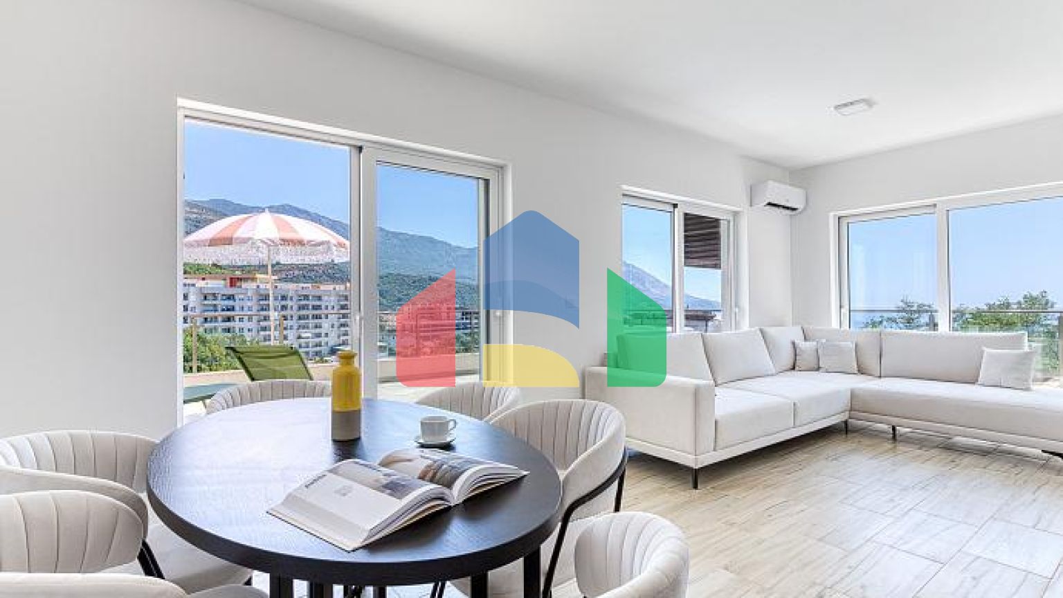 Роскошная квартира в Бечичах – комфорт и престиж