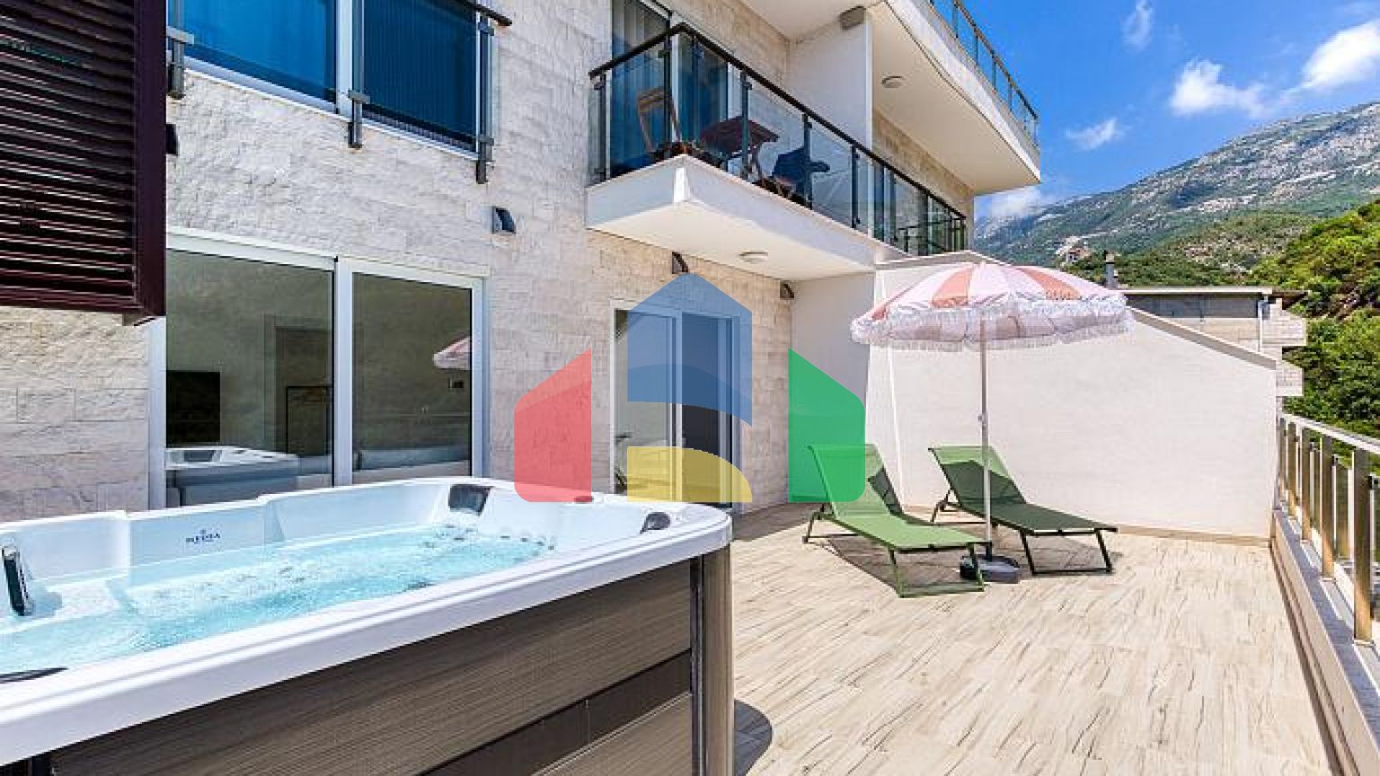 Роскошная квартира в Бечичах – комфорт и престиж