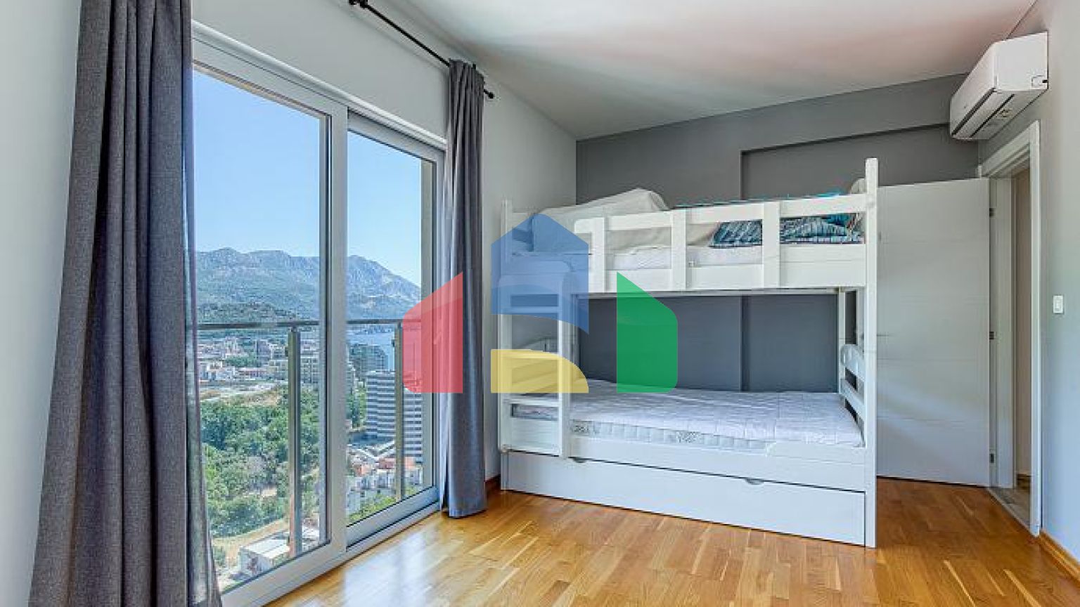 Роскошный пентхаус в 5★ комплексе с джакузи на крыше и видом на рассвет