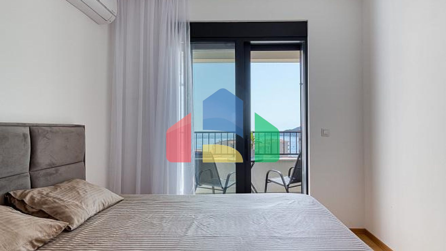 Квартира с 2 спальнями в Бечичи