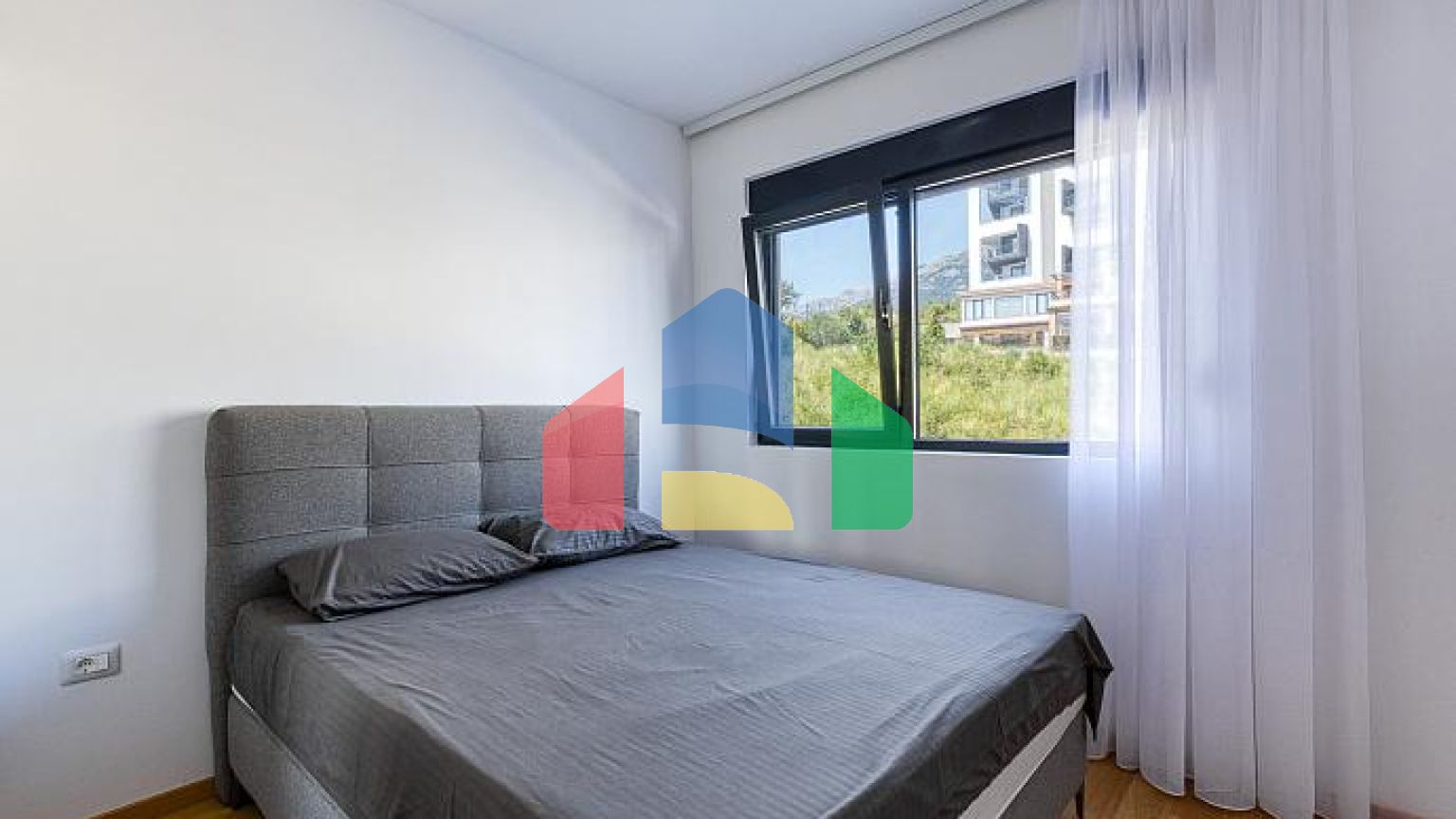 Квартира с 2 спальнями в Бечичи