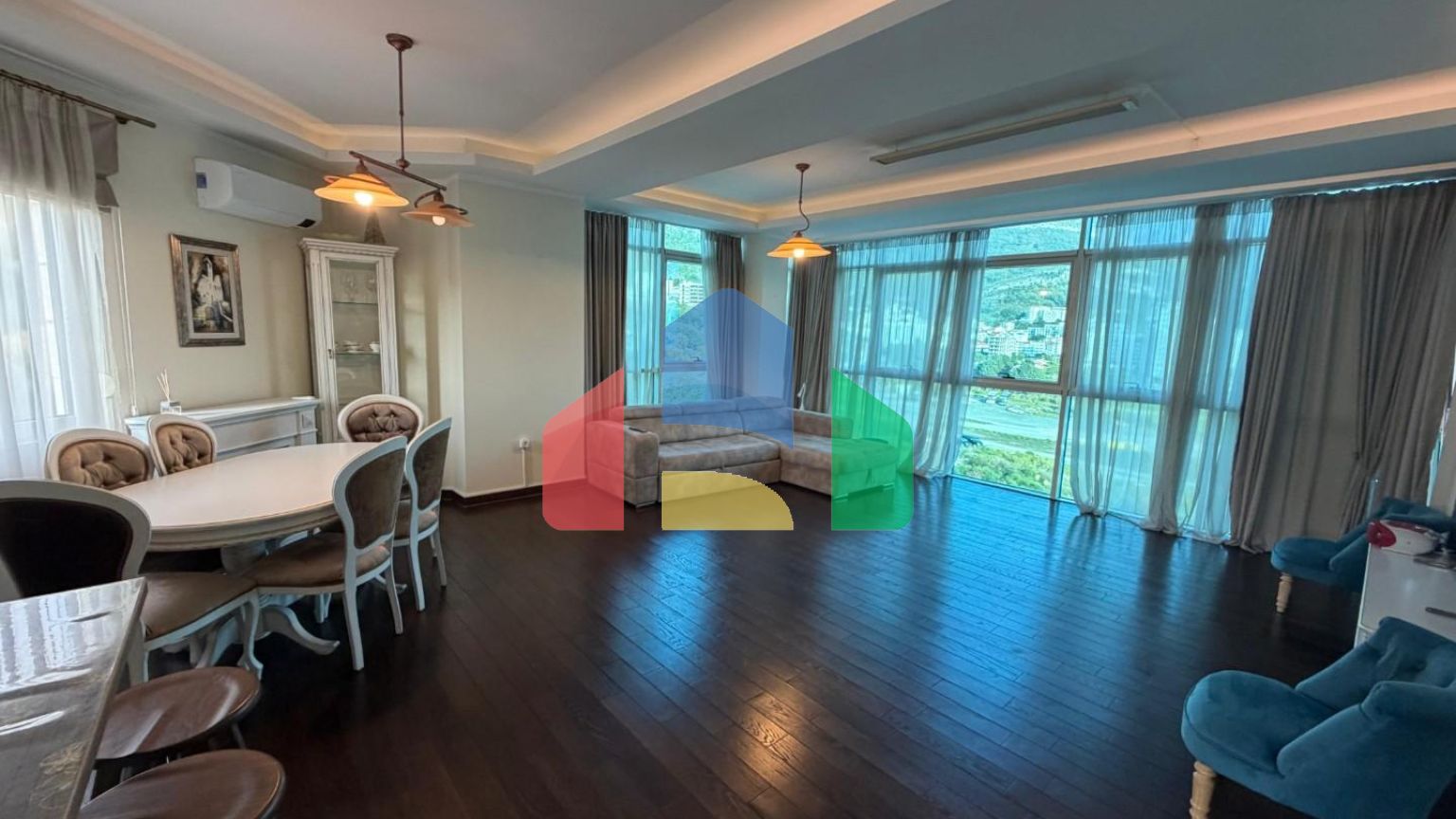 Квартира с двумя спальни в Бечичи