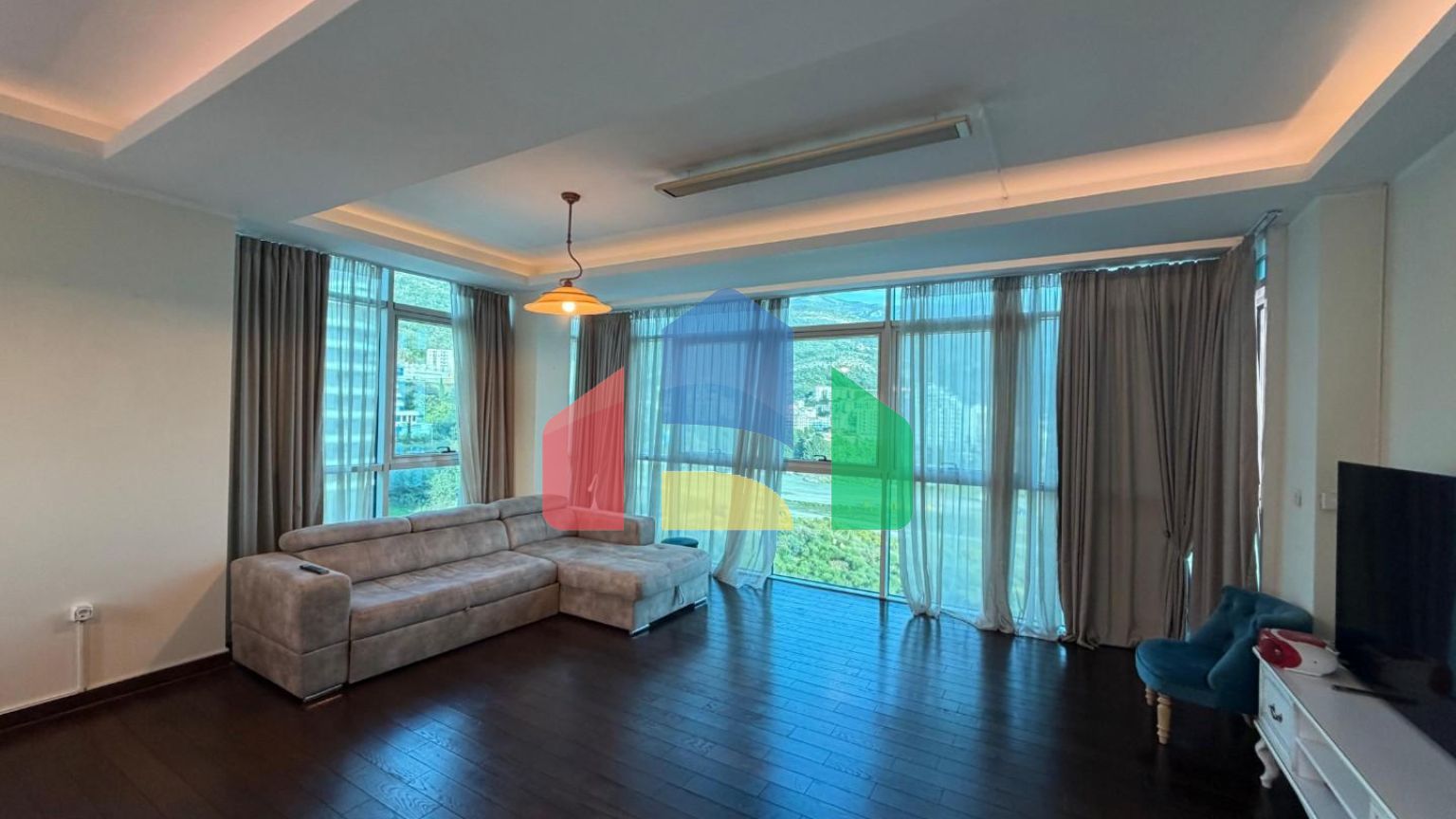 Квартира с двумя спальни в Бечичи