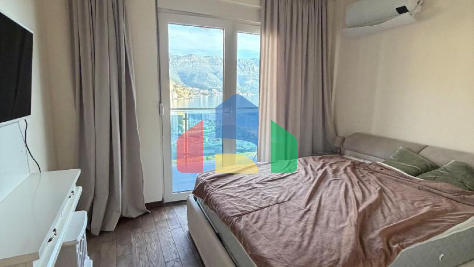 Квартира с двумя спальни в Бечичи