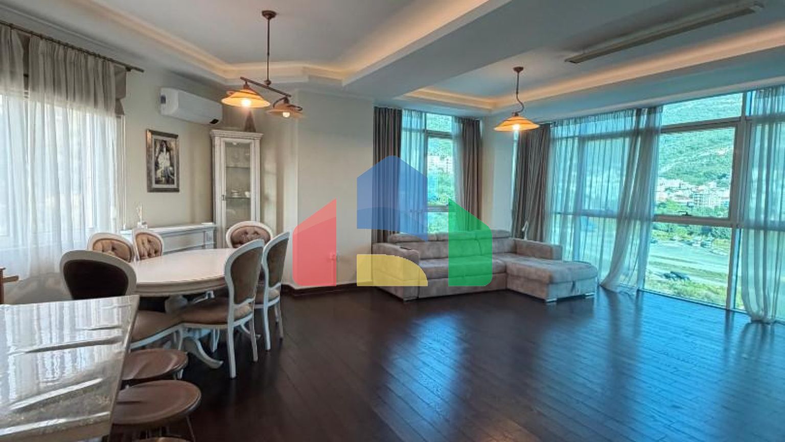 Квартира с двумя спальни в Бечичи