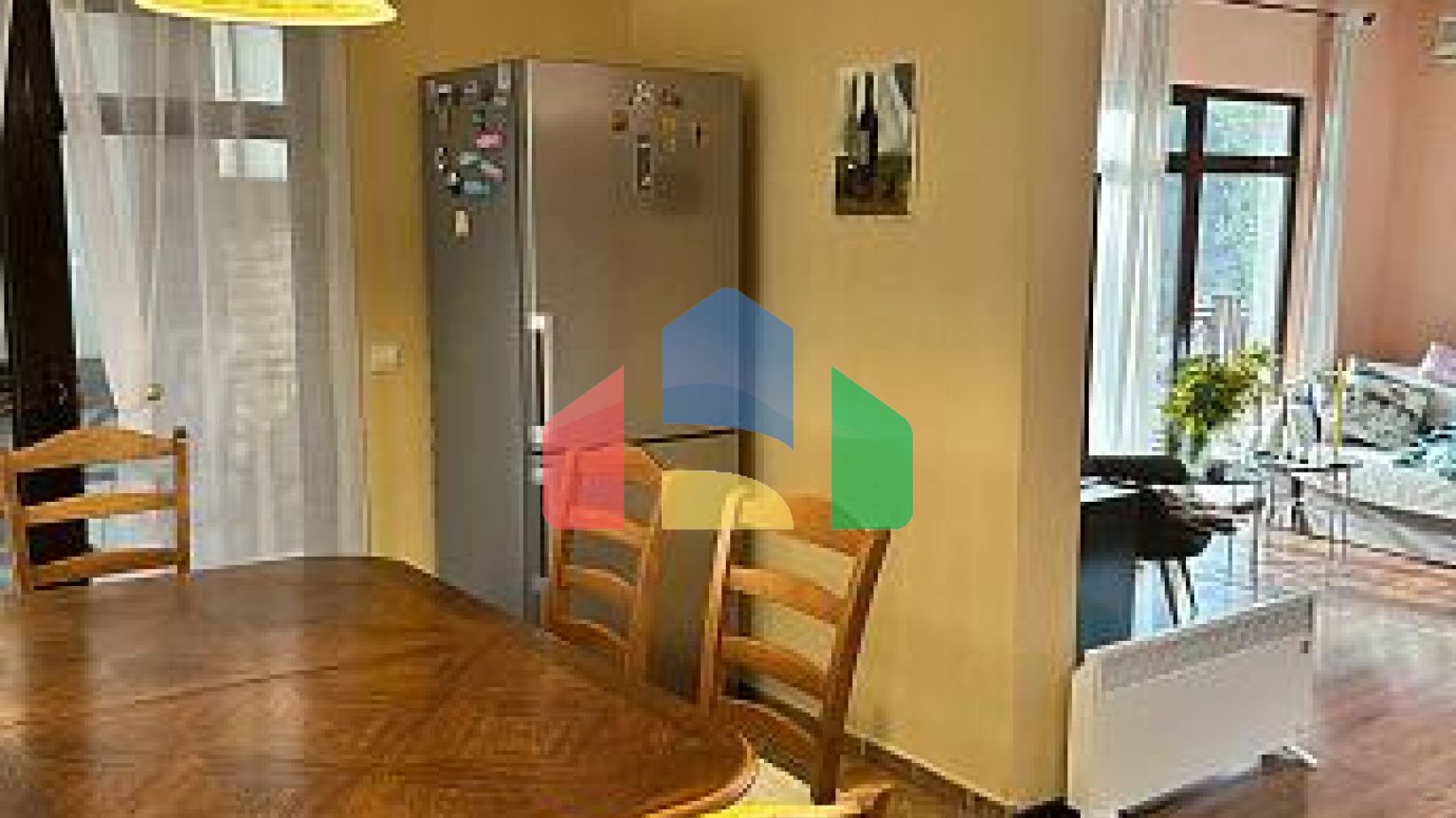 Прекрасный четырехэтажный дом с захватывающим видом на море в Бечичи