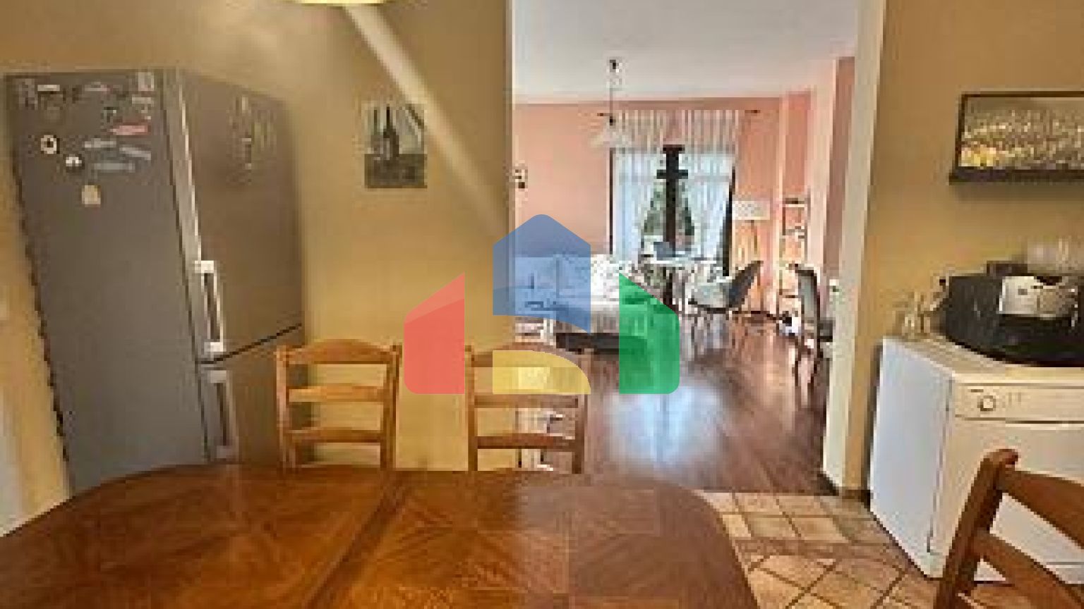 Прекрасный четырехэтажный дом с захватывающим видом на море в Бечичи