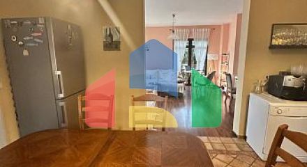 Прекрасный четырехэтажный дом с захватывающим видом на море в Бечичи