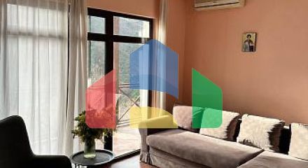 Прекрасный четырехэтажный дом с захватывающим видом на море в Бечичи