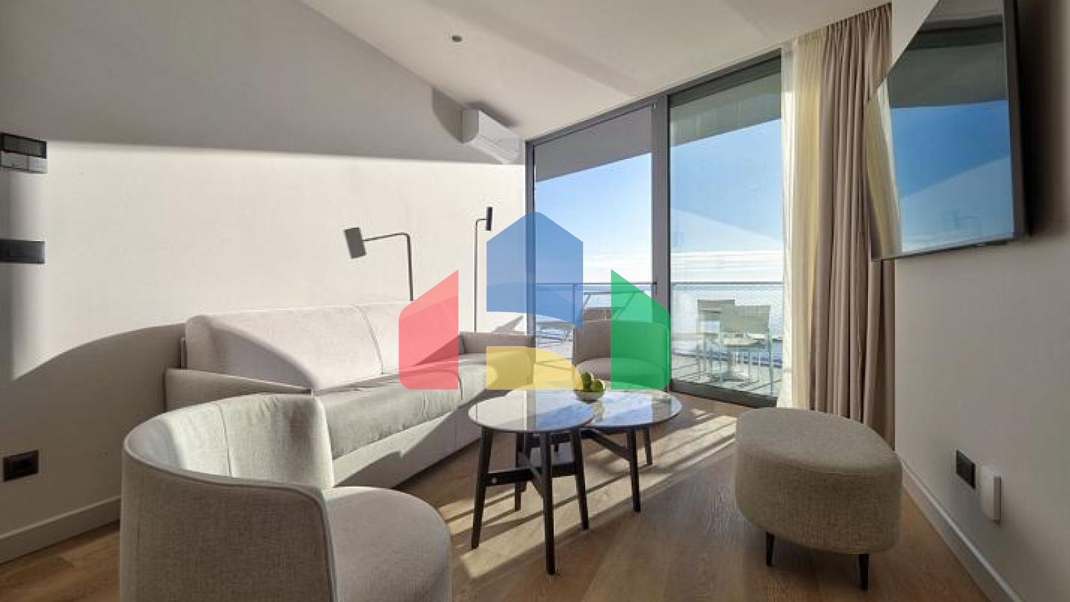 Люкс апартаменты на берегу моря в Бечичи, Будва