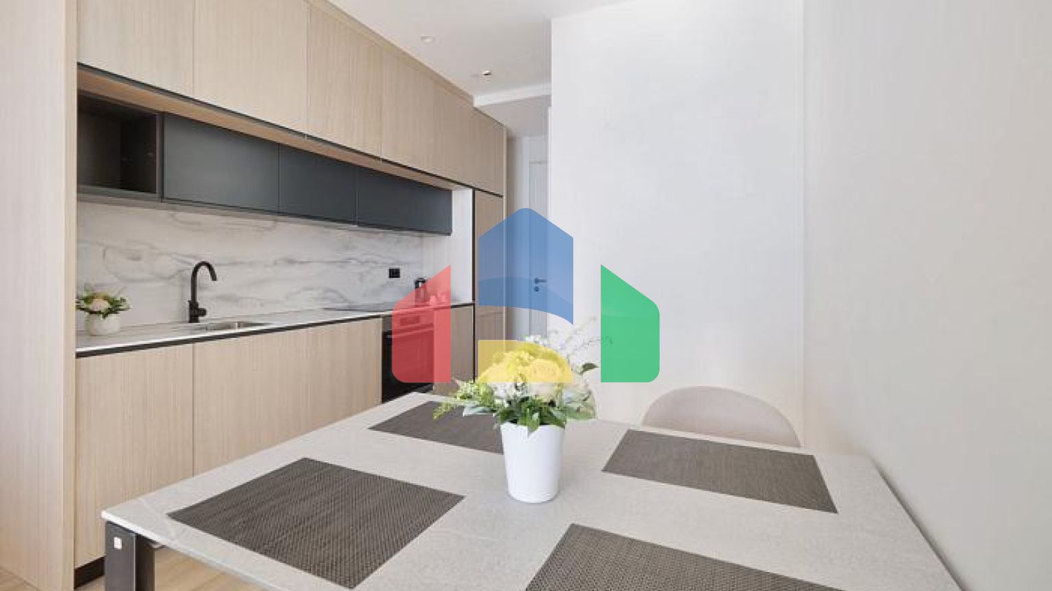 Люкс апартаменты на берегу моря в Бечичи, Будва