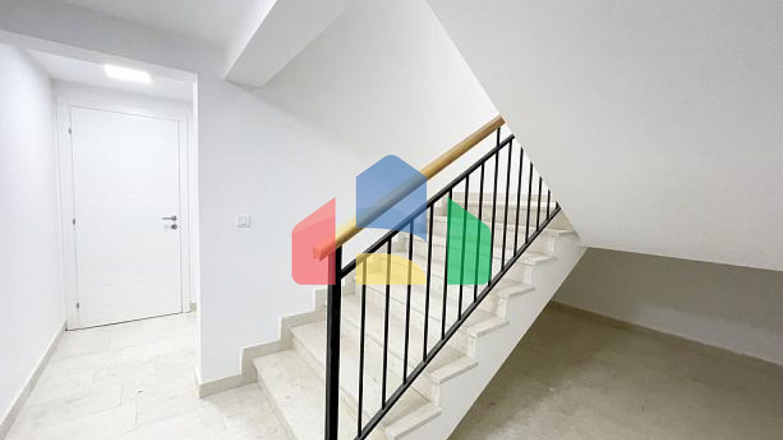 Двухкомнатная квартира в Бечичи с видом на море