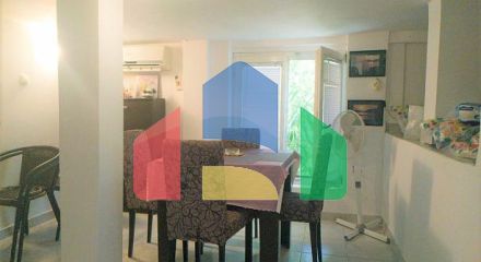 Дом с двумя апартаментами в Бечичи