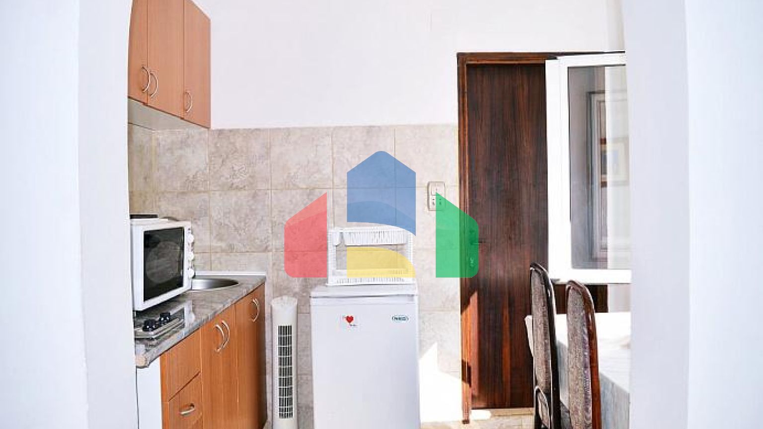 Трехэтажный дом в Бечичи