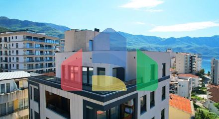 Пентхаус в новостройке в Бечичи у моря