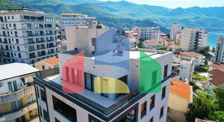 Пентхаус в новостройке в Бечичи у моря