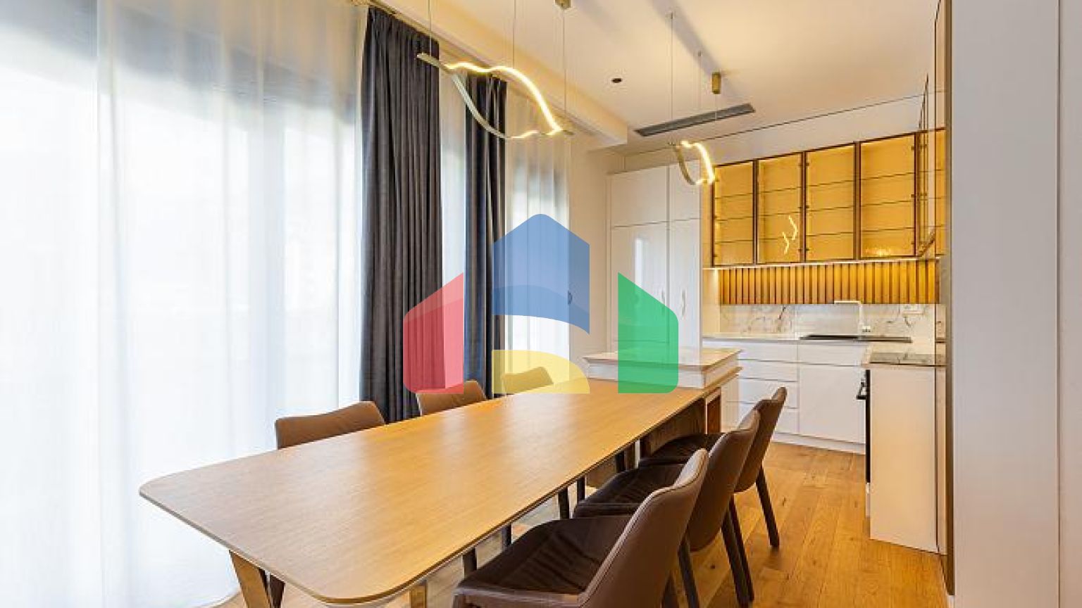 Пентхаус в новостройке в Бечичи у моря