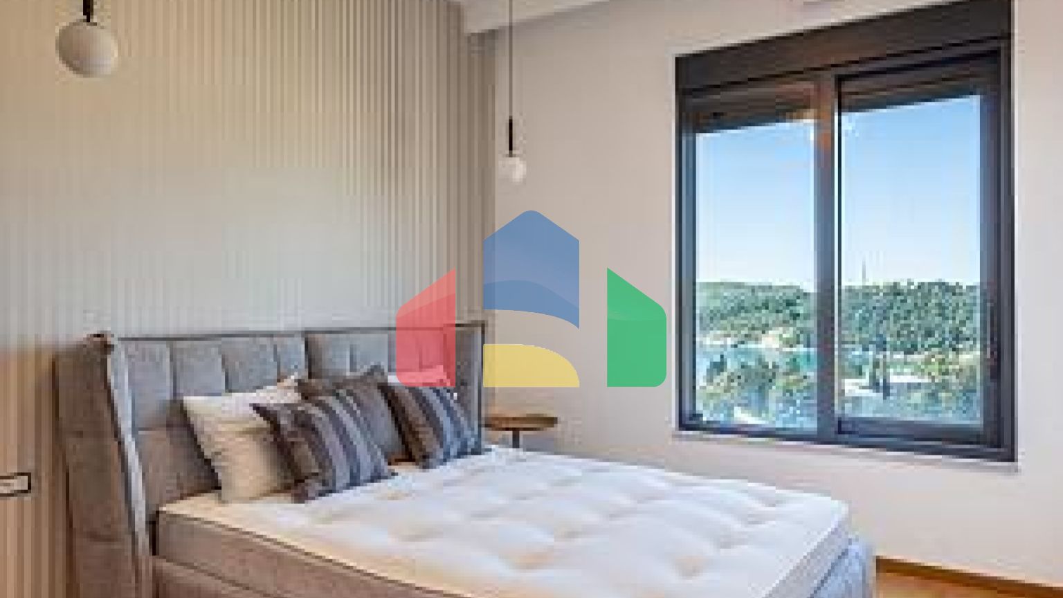 Пентхаус в новостройке в Бечичи у моря