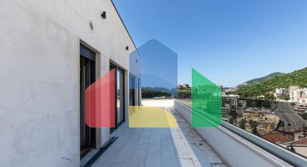 Пентхаус в новостройке в Бечичи у моря