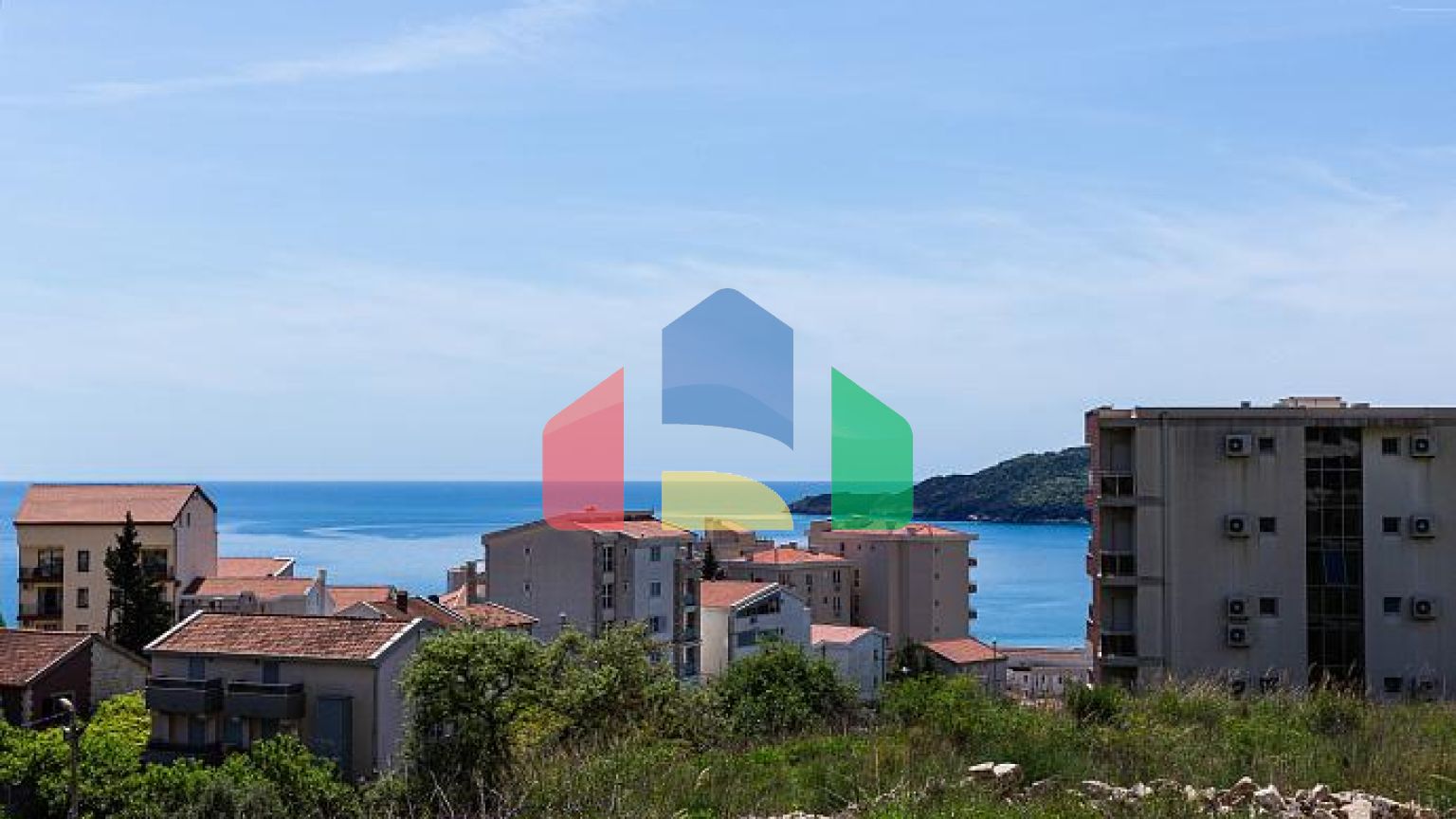 Продаются 2 квартиры в новом комплексе в Бечичи