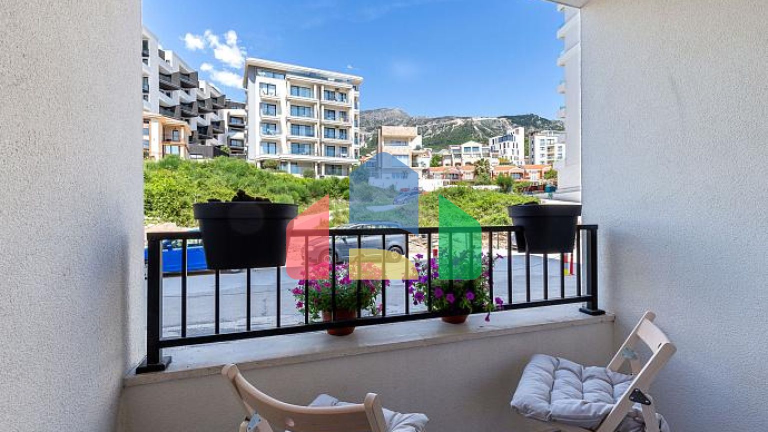 Продаются 2 квартиры в новом комплексе в Бечичи