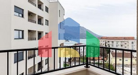 One bedroom apartment in Becici with a sea view