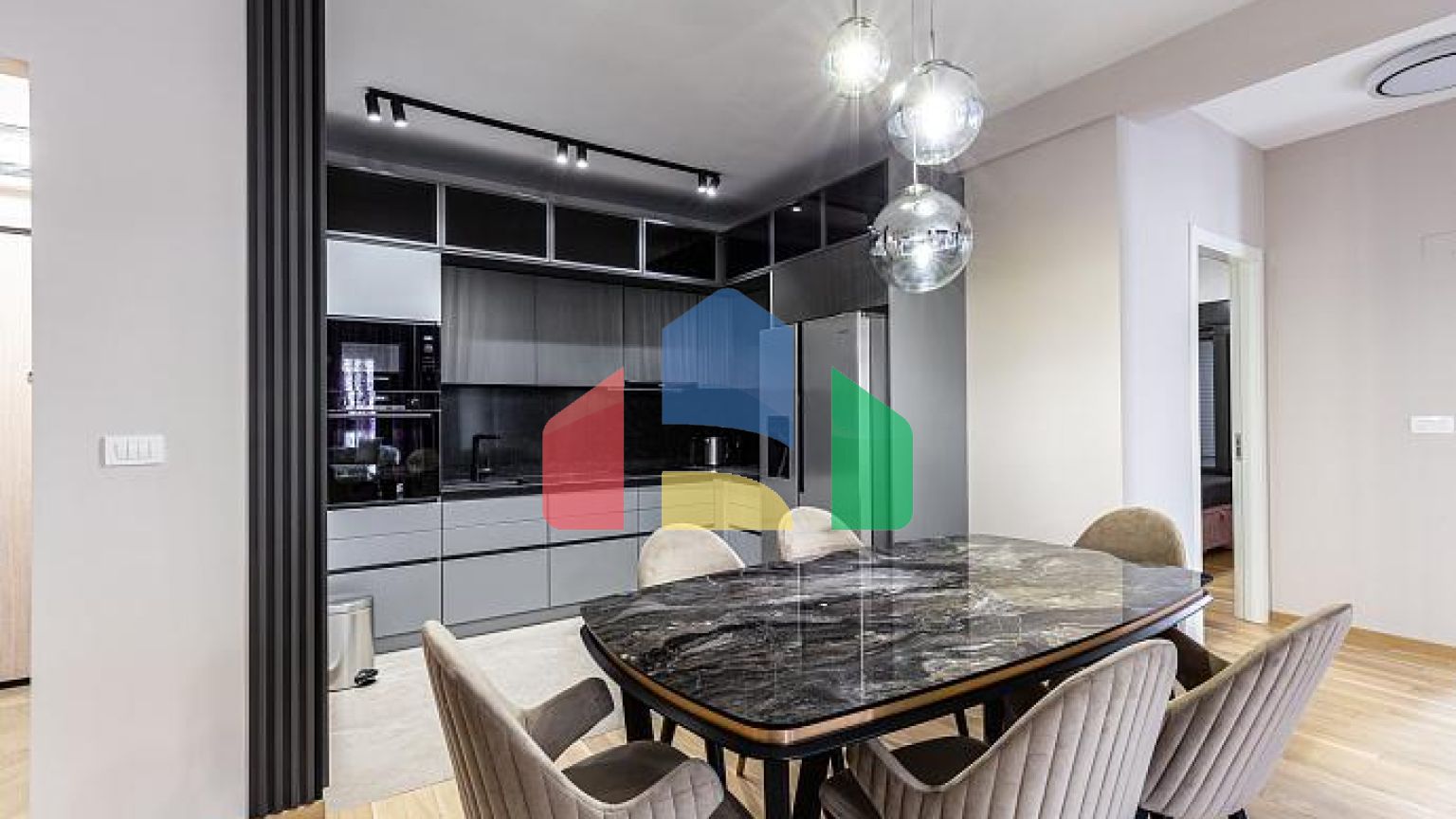 Роскошная двухкомнатная квартира в Бечичах