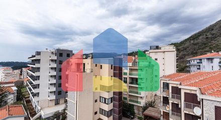 Двухкомнатная Квартира с Видом на Море в Бечичи