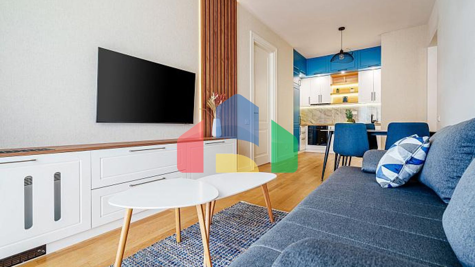 Квартира с двумя спальными комнатами и видом на море в Бечичи