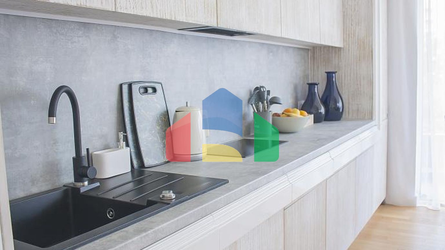 Роскошная двухкомнатная квартира с просторной террасой в Бечичи