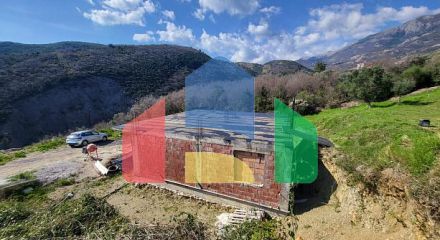 A plot with a house in Ivanovići, 905m²