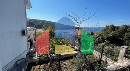 Дом с 4 спальнями в Бигово