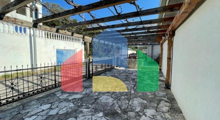 Дом с 4 спальнями в Бигово