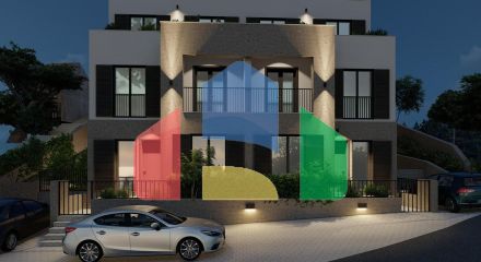 Duplex penthouse with garden and terrace in Bigova Bay
