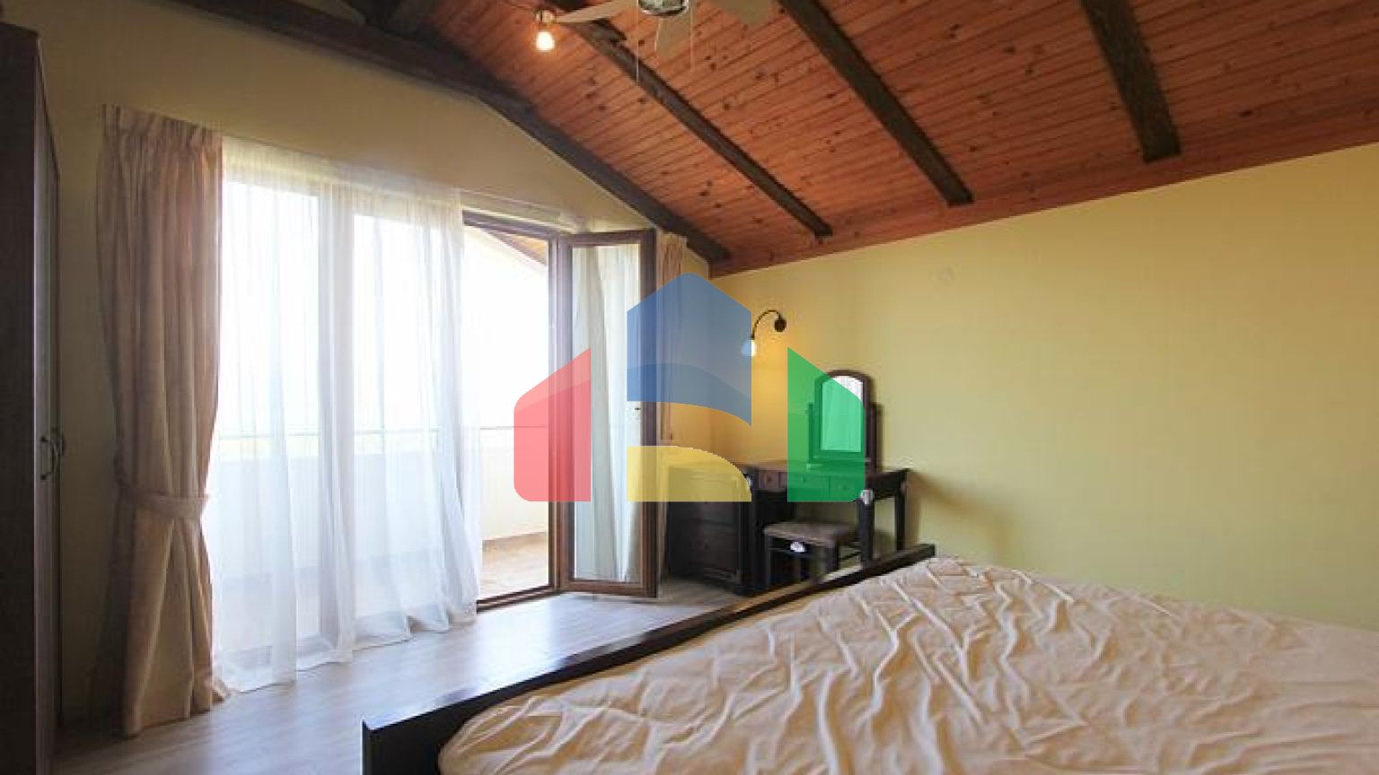 Таунхаус в комплексе с видом на море