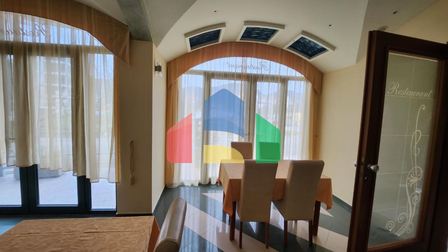 Отель в районе Биела, город Герцег Нови