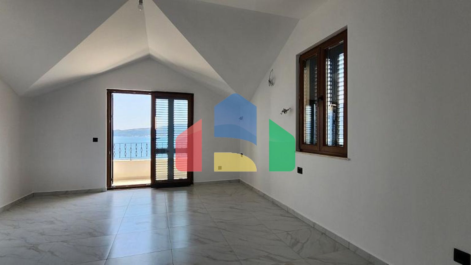 Просторные и светлые квартиры с панорамным видом на море