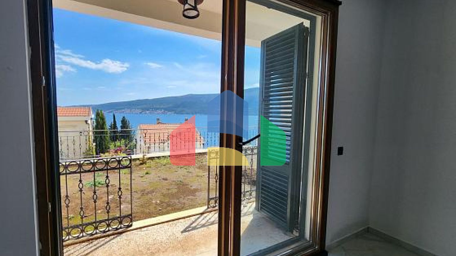 Просторные и светлые квартиры с панорамным видом на море