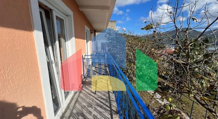 Студия 33м2 с частичным видом на море в Херцег Нови, Биела